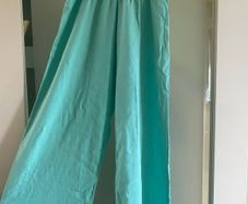 Subdued wide leg trousers - brand new