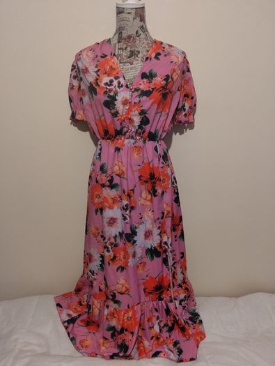 Jessy & co Italy Floral Dress, New With Tags