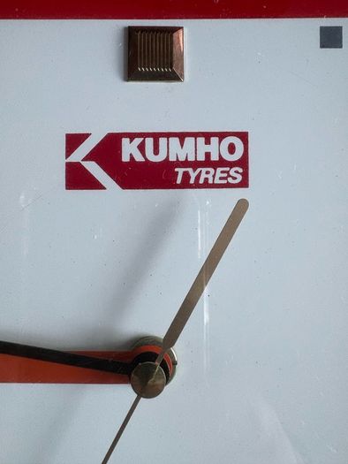 Kumho tyres clock made by alpex japan c1990s