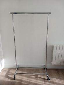 Extendable Clothes rail on wheels 100kg load capacity