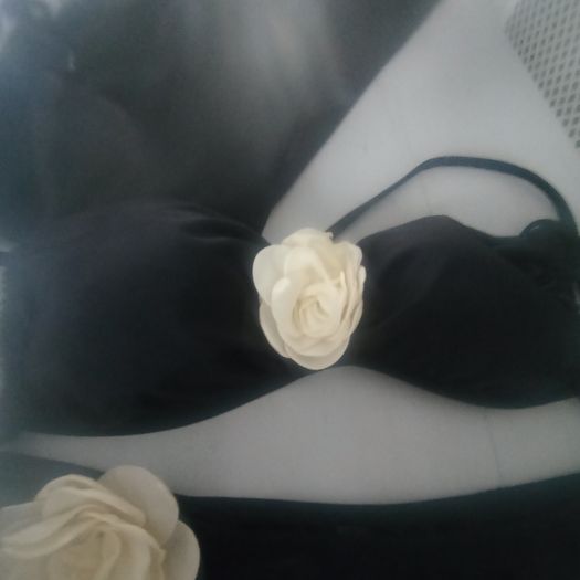 Black rose bikini