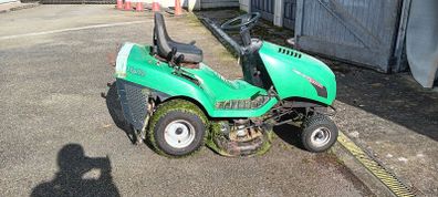 Ride on Lawnmower