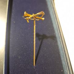 Rare Find: Vintage Hunting Pin