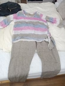 ladies summer linen top and trousers . Bought in Italy