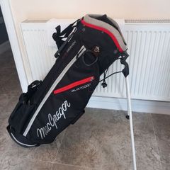 McGregor golf bag with stand.
