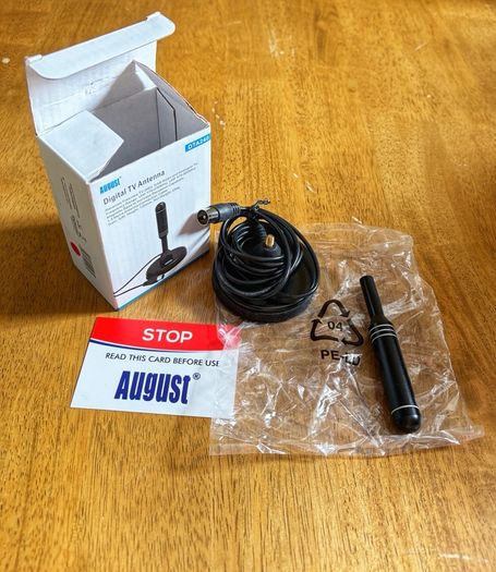 August DTA240 HD High Gain Freeview TV Portable Indoor Outdoor Digital Antenna Tuner DXB T Television Dab Radio SD 4K Magnetic Black