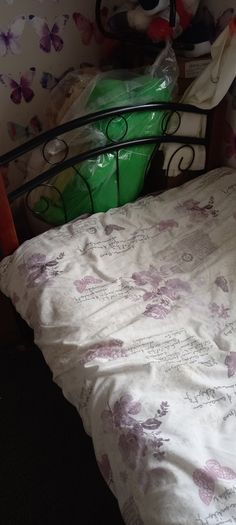 Single bed