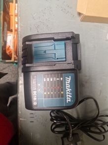 makita charger