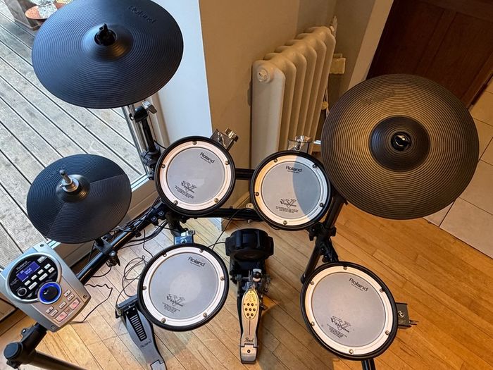 Roland TD-15K V-Drums V-Tour Series Electronic Drum Kit