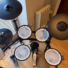 Roland TD-15K V-Drums V-Tour Series Electronic Drum Kit