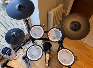 Roland TD-15K V-Drums V-Tour Series Electronic Drum Kit