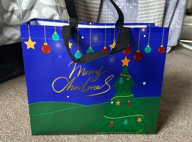 Christmas gift bags x5