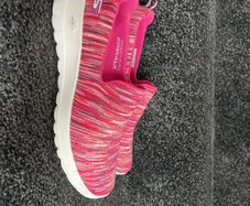 womens pink sketchers