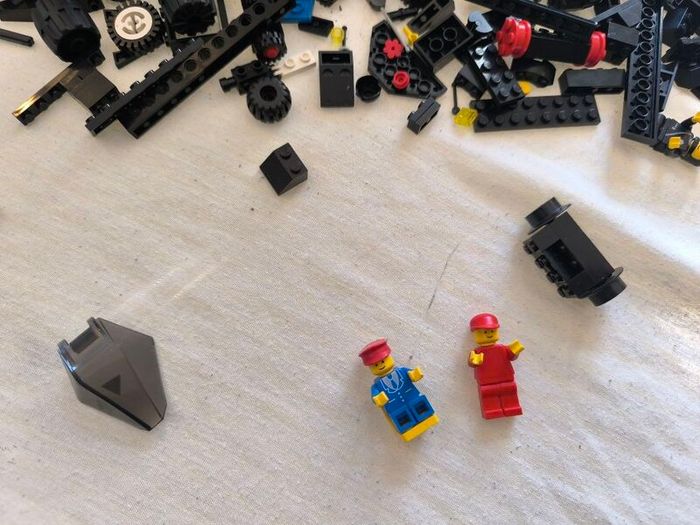 Vintage 80s Lego Bundle