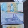 Lot of 8 Uncirculated World Banknotes.No 6. Image 7