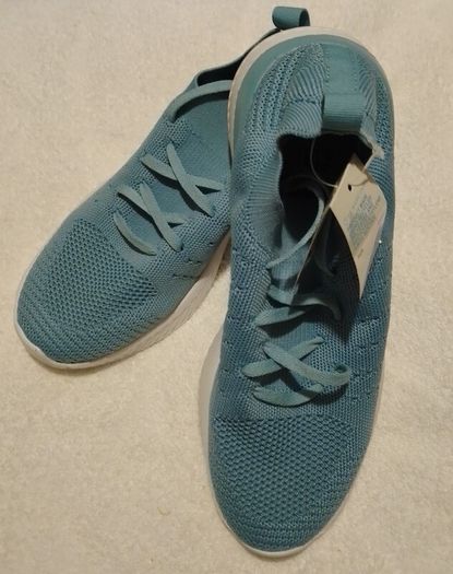 Trainers Size: 7