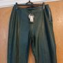 New Look Vegan  Green   PU Leggins.  S.18..  B.N.W.T Image 2