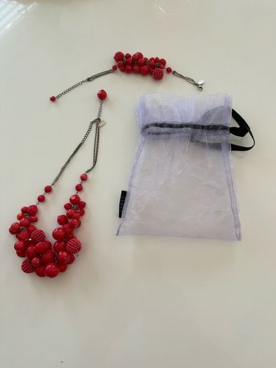 Coast coral beaded necklace and bracelet