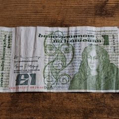 Ireland, One Pound 1980 (JKD) banknote, circulated - free standard postage