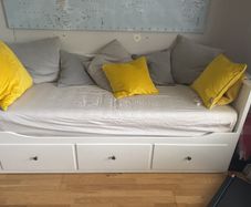 IKEA HEMNES Day-bed with 3 drawers, 2 mattresses, mattress protectors and sheets. Full package.