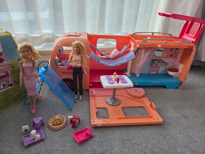 Barbie Dream Camper Van with dolls and accessories!!!