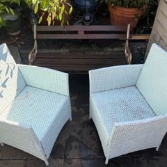 garden chairs and bench