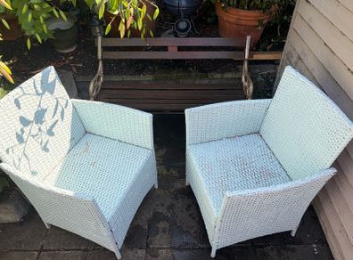 garden chairs and bench