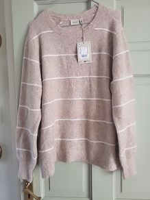 ladies XL jumper,new with tags