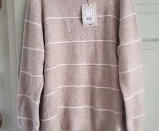 ladies XL jumper,new with tags