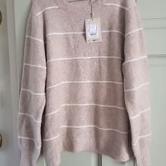 ladies XL jumper,new with tags