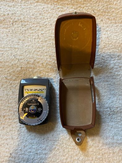 Gossen Lunasix 3 Light Meter With Case