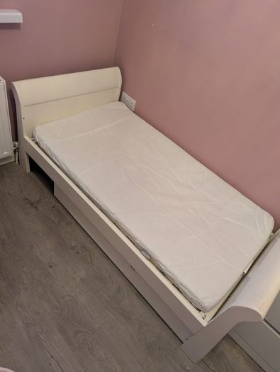 Mama and Papa Cot Bed