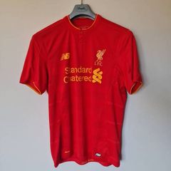 2017 new balance Liverpool shirt Size large ptp 22" in like new condition