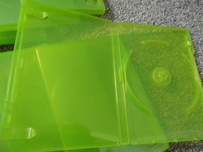 Xbox 360 Green Plastic Game Cases