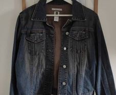Gap denim jacket size M.