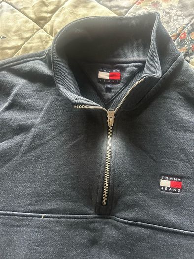 Tommy Hilfiger zip top
