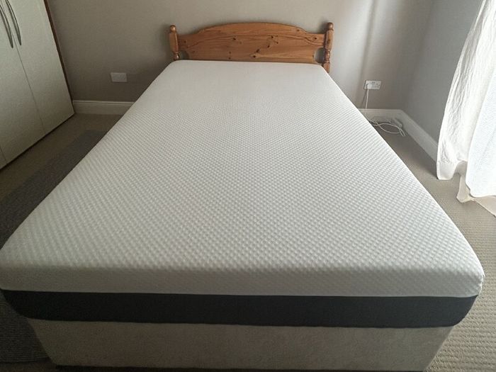 Mattress 135x190cm EIMA Medium Double, JYSK