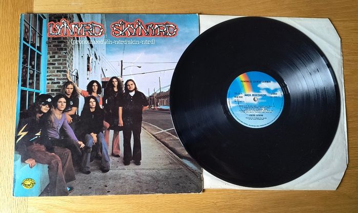 Lynyrd Skynyrd - Pronounced Leh-Nerd Skin-Nerd UK Vinyl LP (MCG 3502) POUNDA