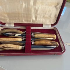 Taylor's "Eye Witness" steak knives, Sheffield, England