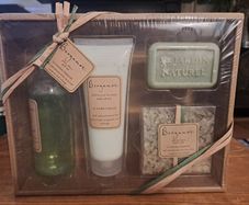 Le Jardin Naturel Bergamot Bath Body Gift Set