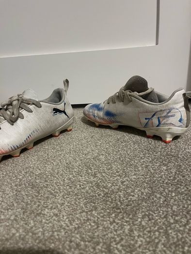 Kids Football boots