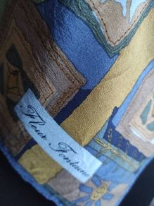 Vintage Fleur Fontaine silk scarf