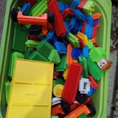 Stickle Bricks