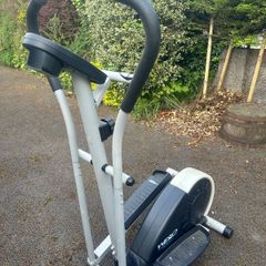 elliptical cross trainer