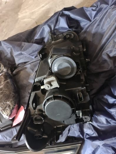 nissan qashqai headlight