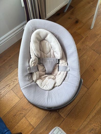 Nuna Leaf Curv - Swinging Chair