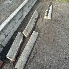 FREE - Concrete Garden Edging - 4 pieces