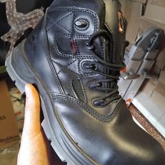 safety boots