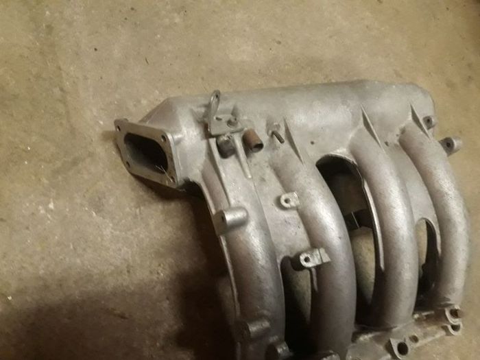 Peugeot mi16 Manifold