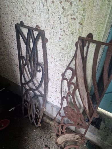 Cast iron Garden bench ends + backs